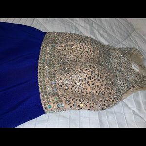 ✨GORGEOUS HOMECOMING DRESS✨